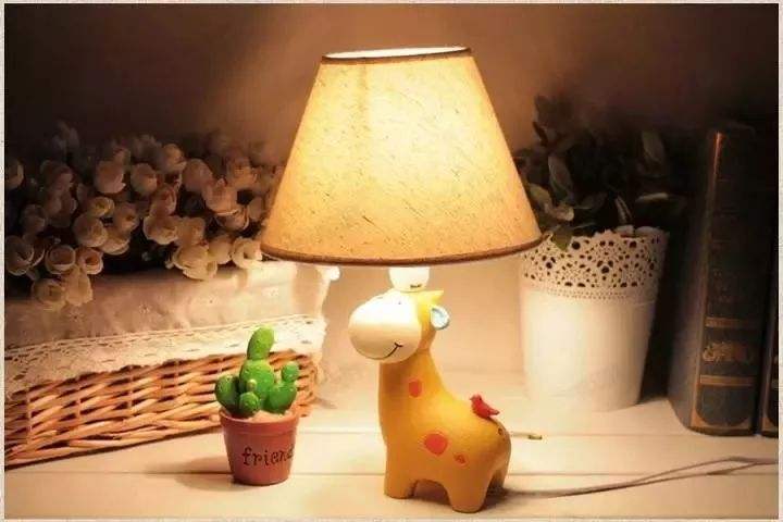 可移式通用燈具